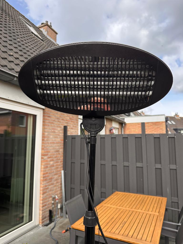 Terrasverwarmer 3 standen op statief., Vloer, Zo goed als nieuw, Waterbestendig, Ophalen