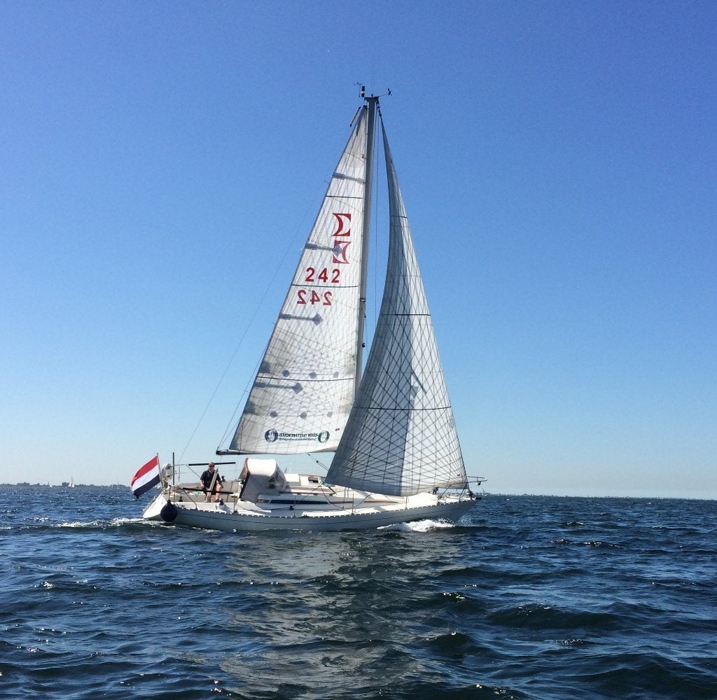 Sigma 33, Watersport en Boten, Overige merken, Gebruikt, Binnenboordmotor, Tourjacht of cruiser