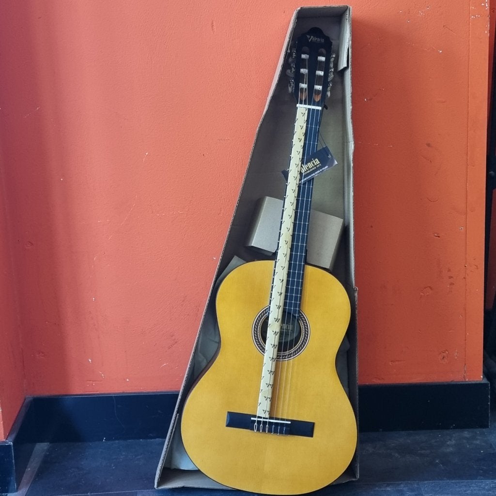Valencia VC204 Naturel Klassieke Gitaar | Nieuw in doos, Muziek en Instrumenten, Snaarinstrumenten | Gitaren | Akoestisch, Flex Ltd.