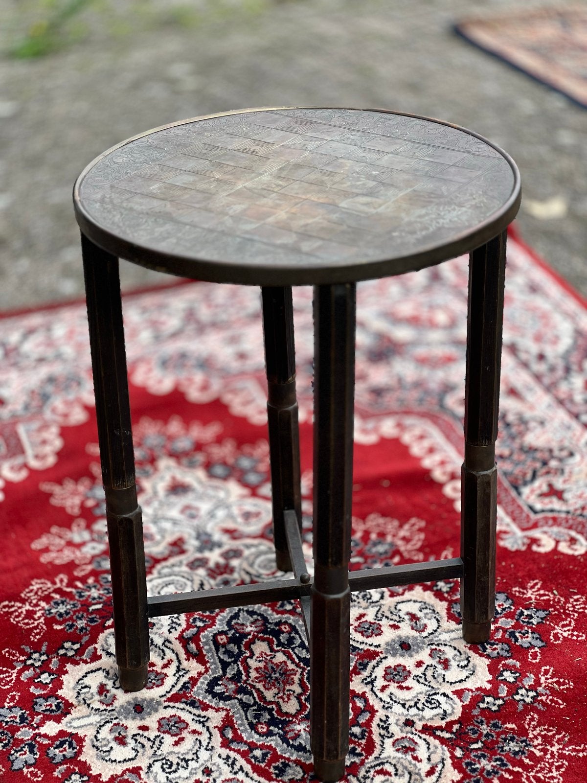 Antieke bijzettafel met schaakbordblad, Ophalen