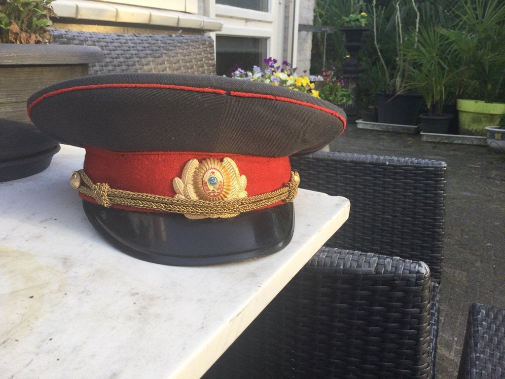 Russische politiepet, Ophalen of Verzenden, Landmacht, Overige gebieden, Embleem of Badge