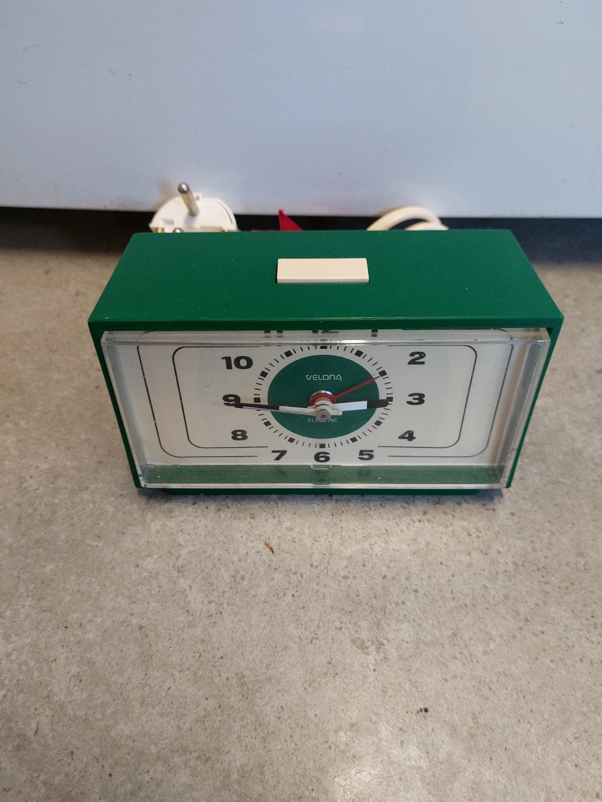 Vintage  retro  groene spaceage wekker, Verzamelen, Ophalen of Verzenden, Huis en Inrichting