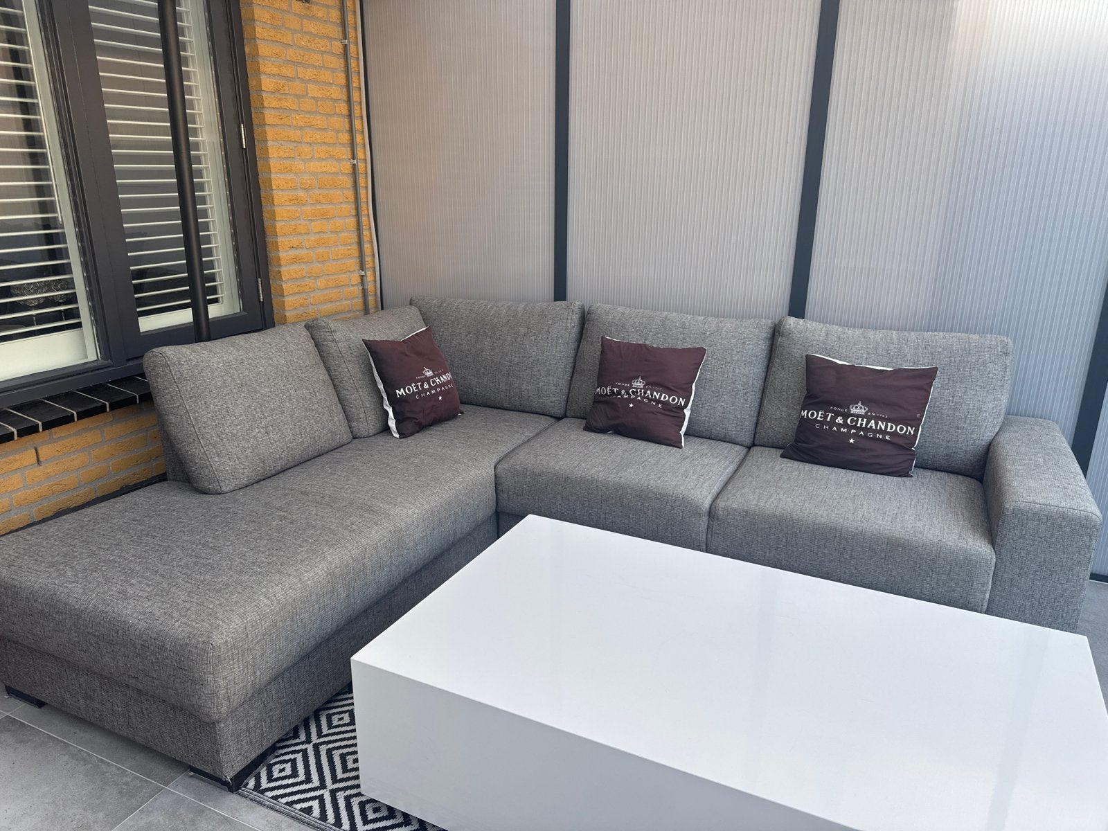 Grijze loungebank voor serre of buiten, Ophalen, Gebruikt, Stof