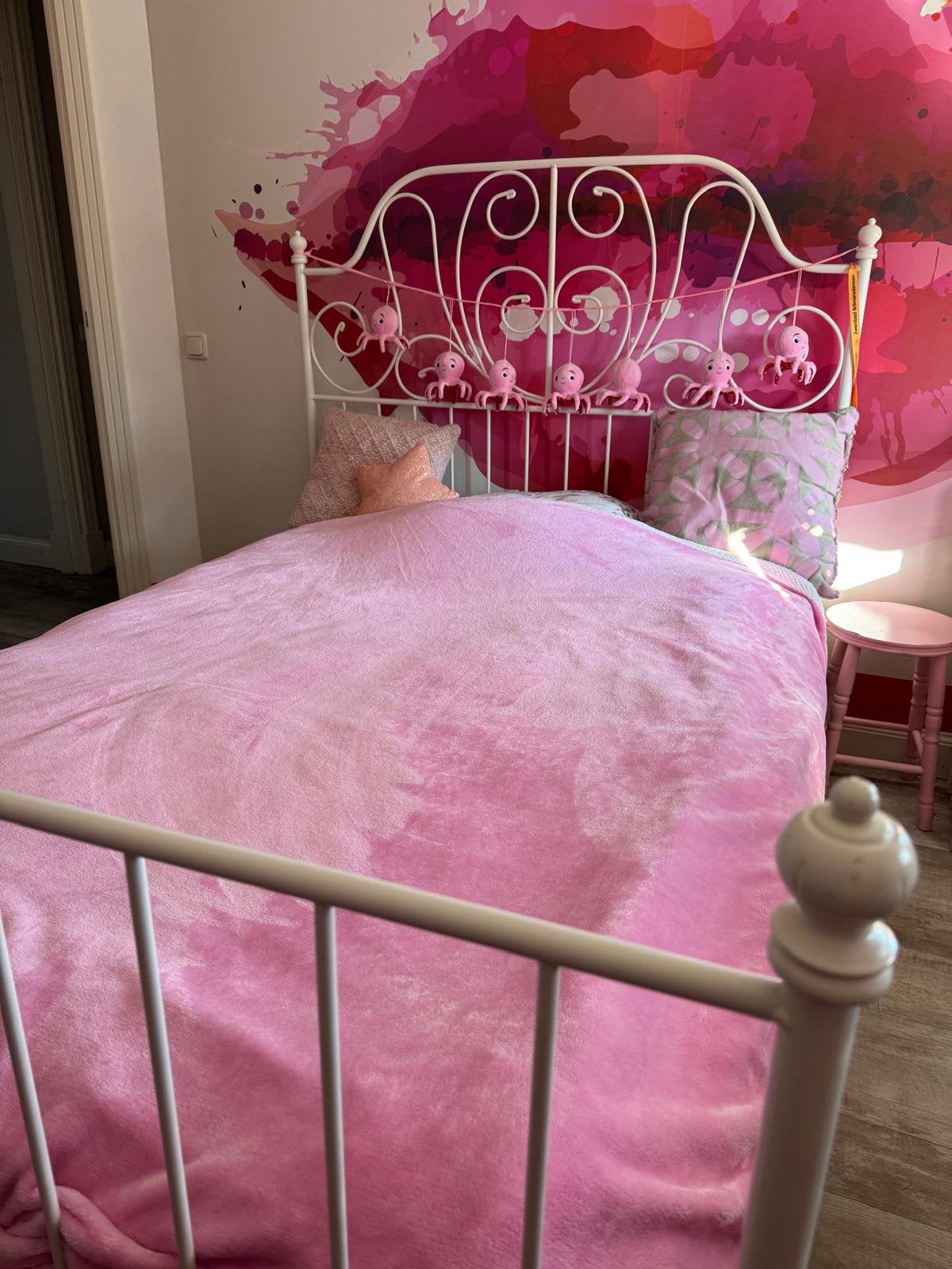Leirvik bedframe wit 140x200, Ophalen