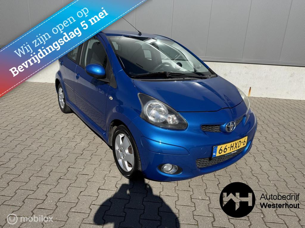 Toyota Aygo 1.0-12V Dynamic Blue|AIRCO|ELEKTR RAMEN|BLUETOOT, Auto's, Toyota, Voorwielaandrijving, Gebruikt, 68 pk, Origineel Nederlands