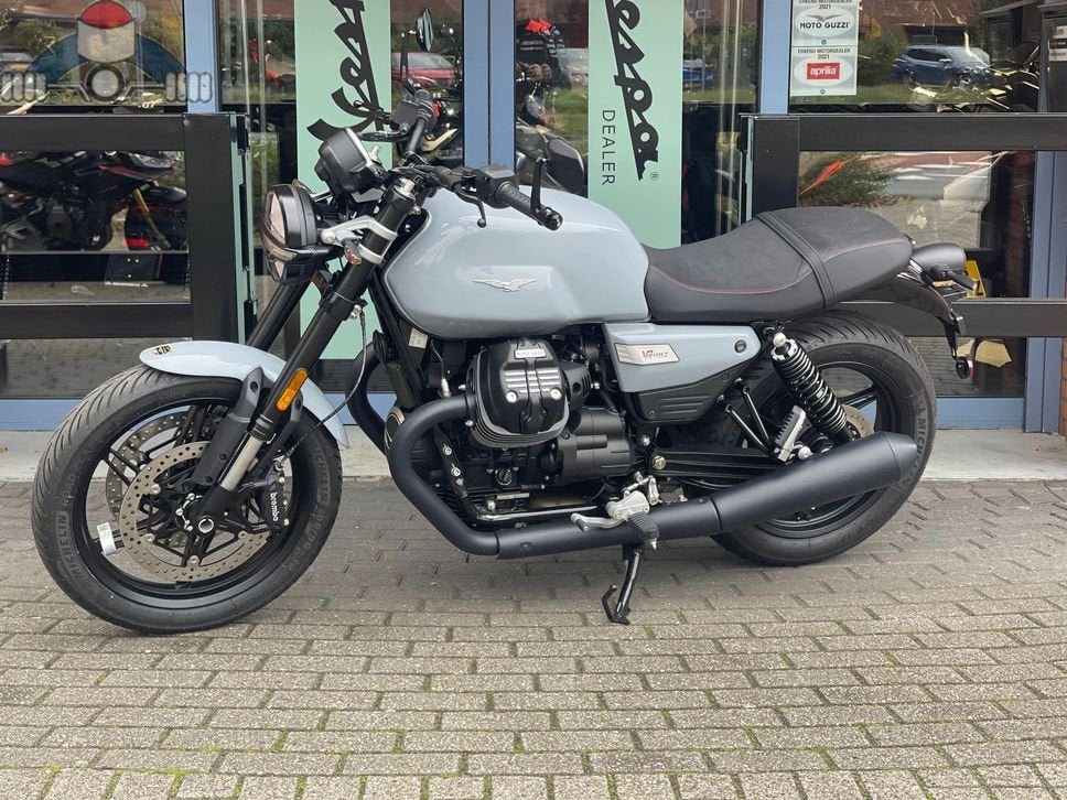 MOTO GUZZI V 7 SPORT (2026), Motoren, 853 cc, 2 cilinders, Motorrijbewijs A, Bedrijf