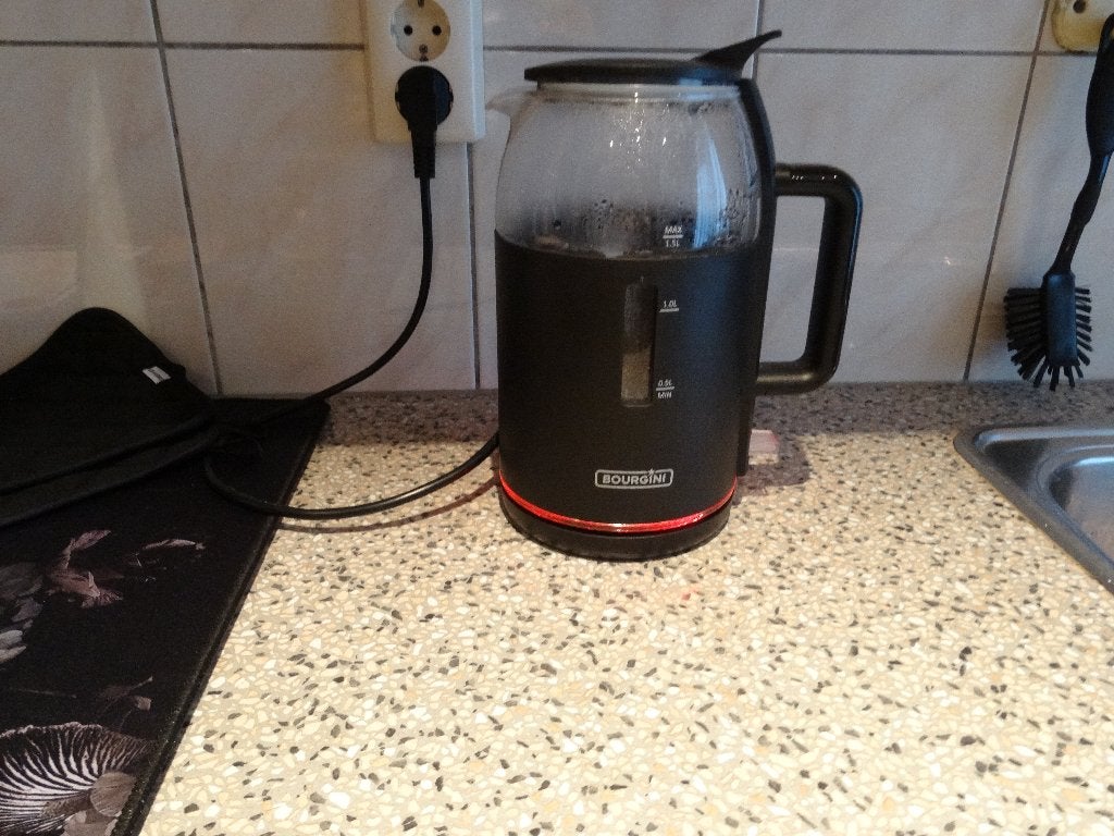 Bourgini waterkoker, 1 tot 2 liter, Ophalen of Verzenden, Zo goed als nieuw, Draadloos