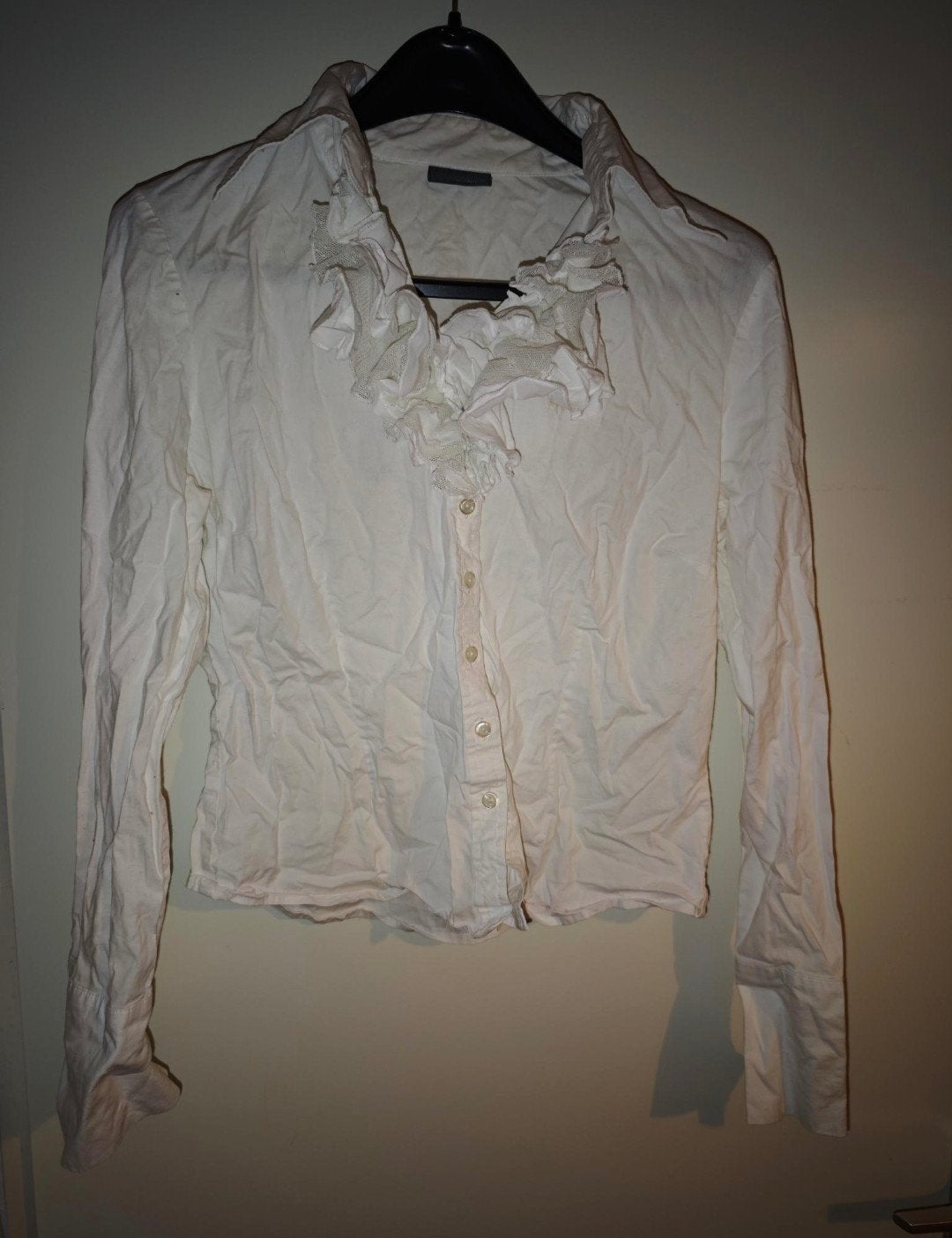Styless Steps witte stretch blouse Mt 42 
Kant, roesjes
Drie, Kleding | Dames, Ophalen of Verzenden, Zo goed als nieuw, Maat 42/44 (L)