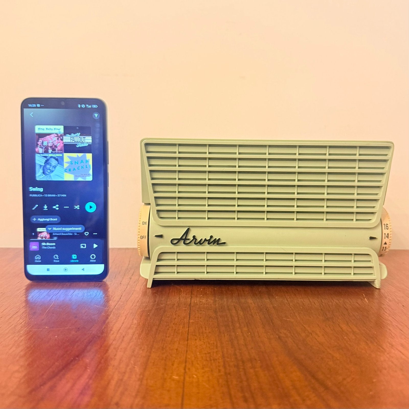 VINTAGE RADIO ARVIN 2581 SALIEGROEN BUIZENRADIO BLUETOOTH, Verzenden