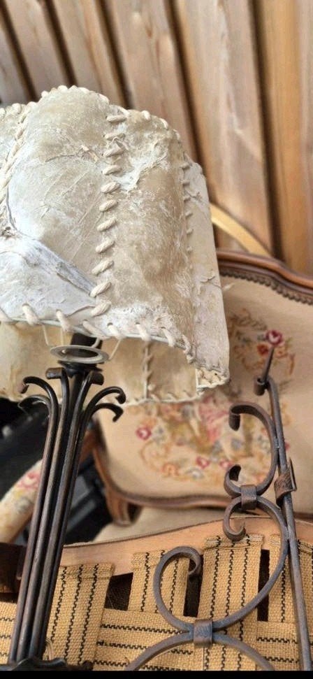 Vintage smeedijzeren lamp met perkamenten kap, Ophalen of Verzenden