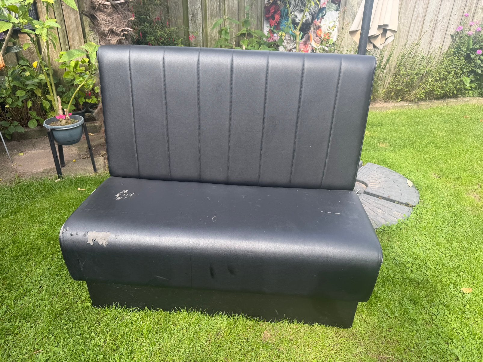 Wandbank / cafe bank, Ophalen, Zo goed als nieuw, Tweepersoons, 140 cm
