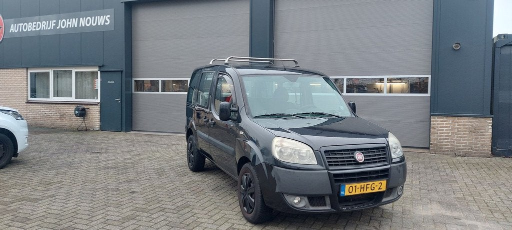 Fiat Doblò 1.4 Family camper uitvoering !, Auto's, Fiat, Voorwielaandrijving, Stof, Gebruikt, 4 cilinders
