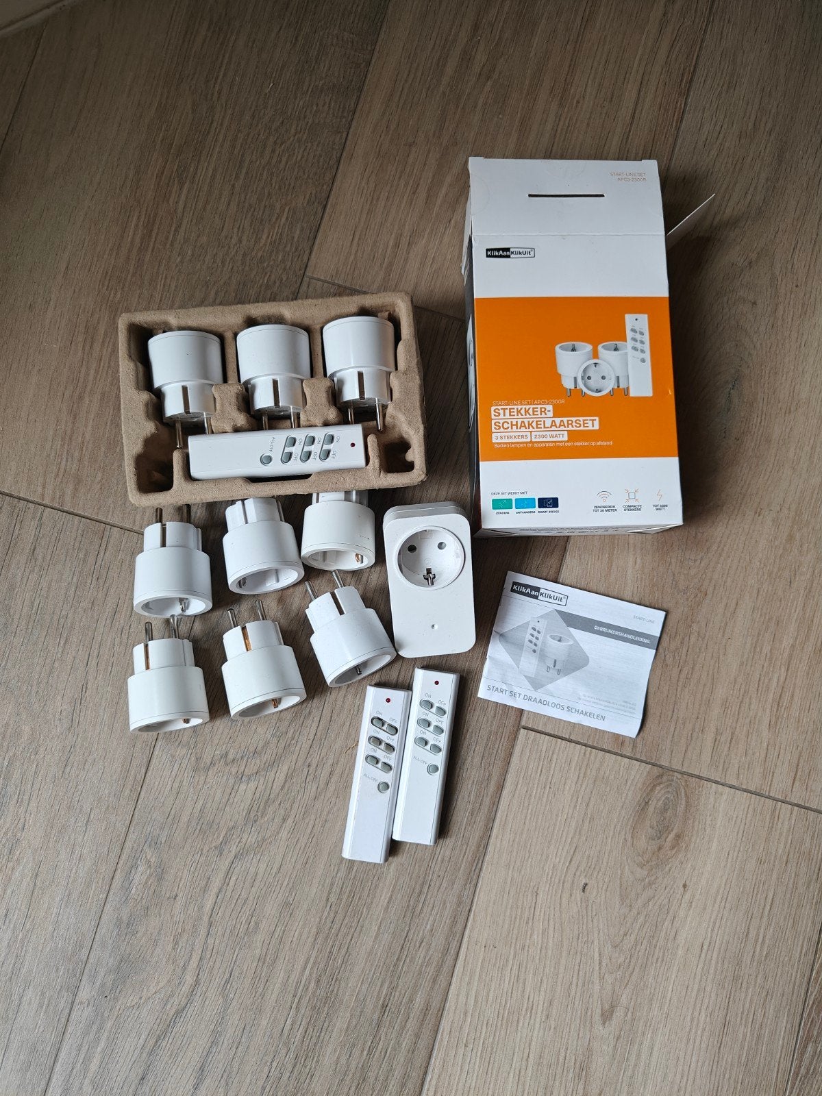 KlikAanKlikUit set: 9 schakelaars en 1 dimmer, Ophalen of Verzenden, Zo goed als nieuw