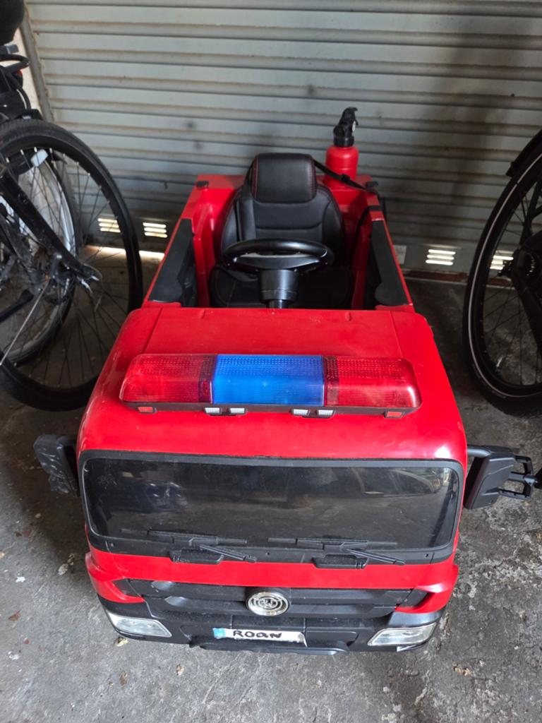 Elektrische Brandweerauto met accu voor Kind/Peuters, Ophalen, Gebruikt