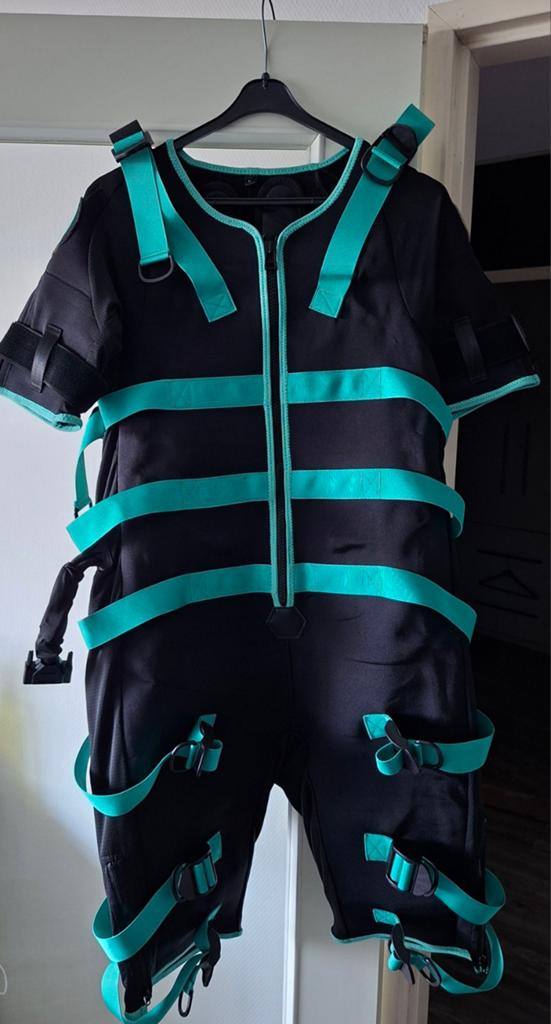 EMS Trainingspak - Full Body Stimulatie, Ophalen of Verzenden, Zo goed als nieuw, Benen, Overige typen