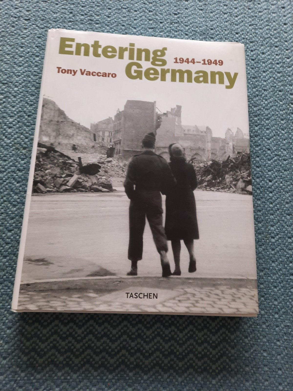 Fotoboek 'Entering Germany' Tony Vaccaro - Nieuwst, Tweede Wereldoorlog, Nieuw, Ophalen of Verzenden, Tony Vaccaro