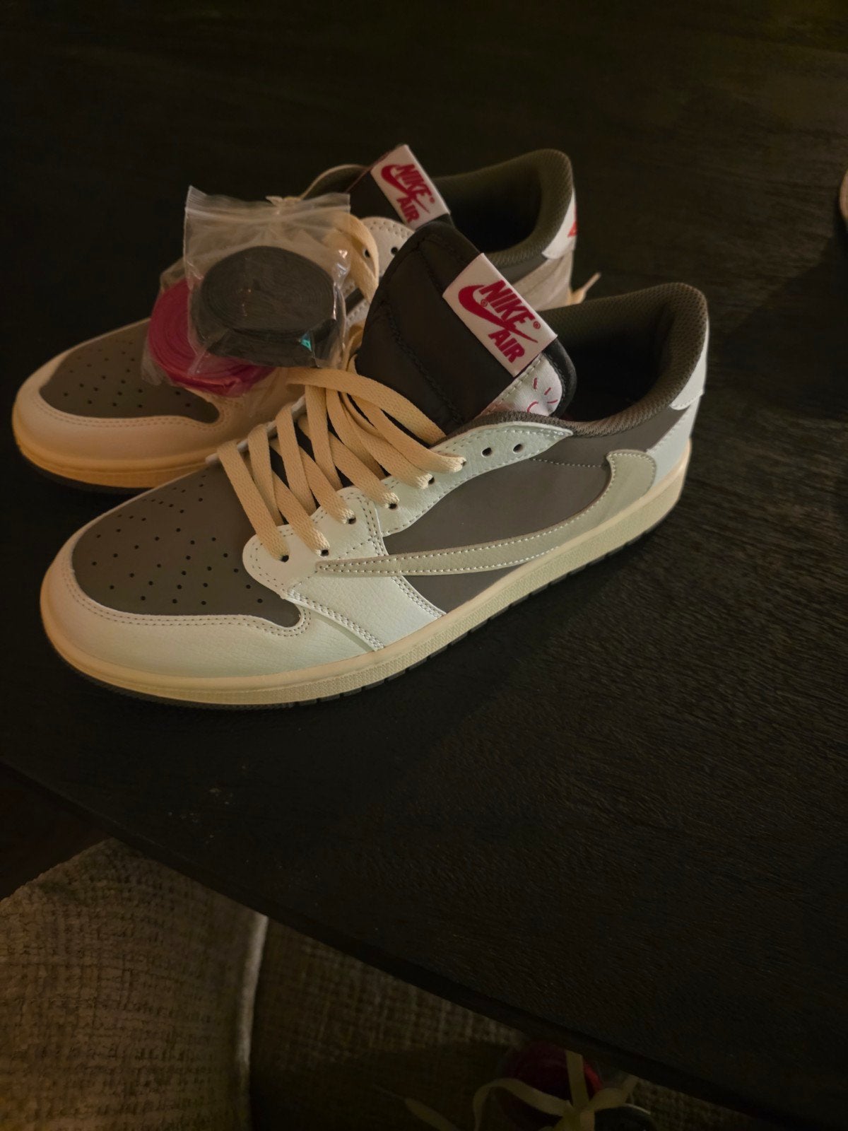 Nike Air Jordan 1 Low Travis Scott  Mocha m 44, Kleding | Heren, Bruin, Nieuw, Ophalen of Verzenden, Sneakers of Gympen
