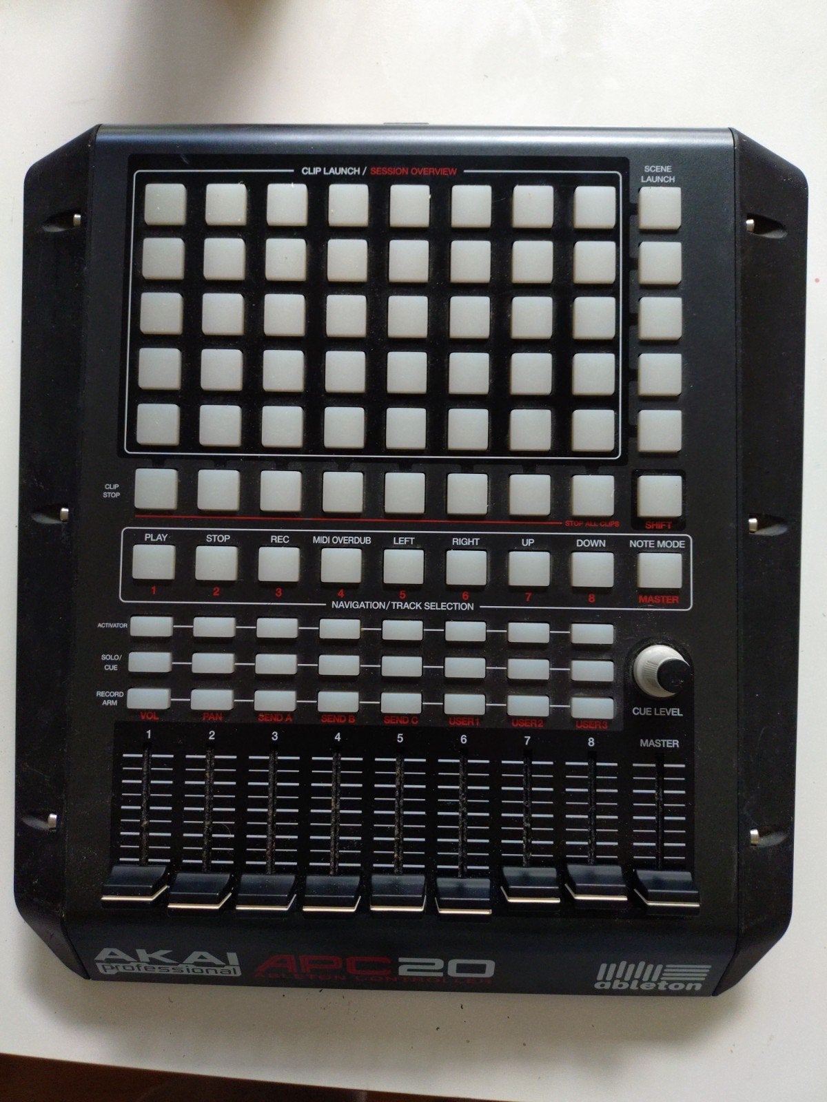 Akai apc20 mk1, Ophalen, Gebruikt