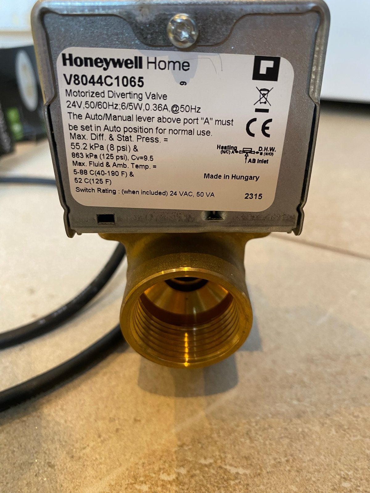Honeywell 3-weg klep 1 duims binnendraad V8044C1065, Ophalen of Verzenden, Zo goed als nieuw, Overige typen