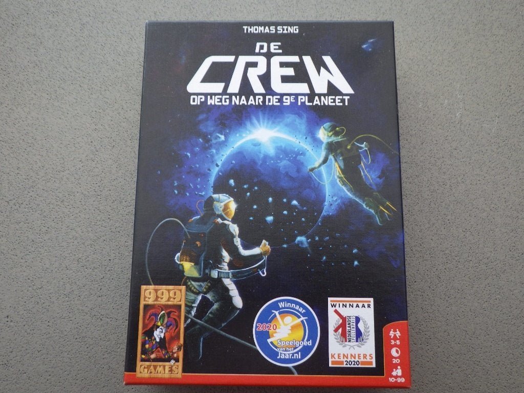 De Crew op weg naar de 9e planeet 999 GAMES, Ophalen