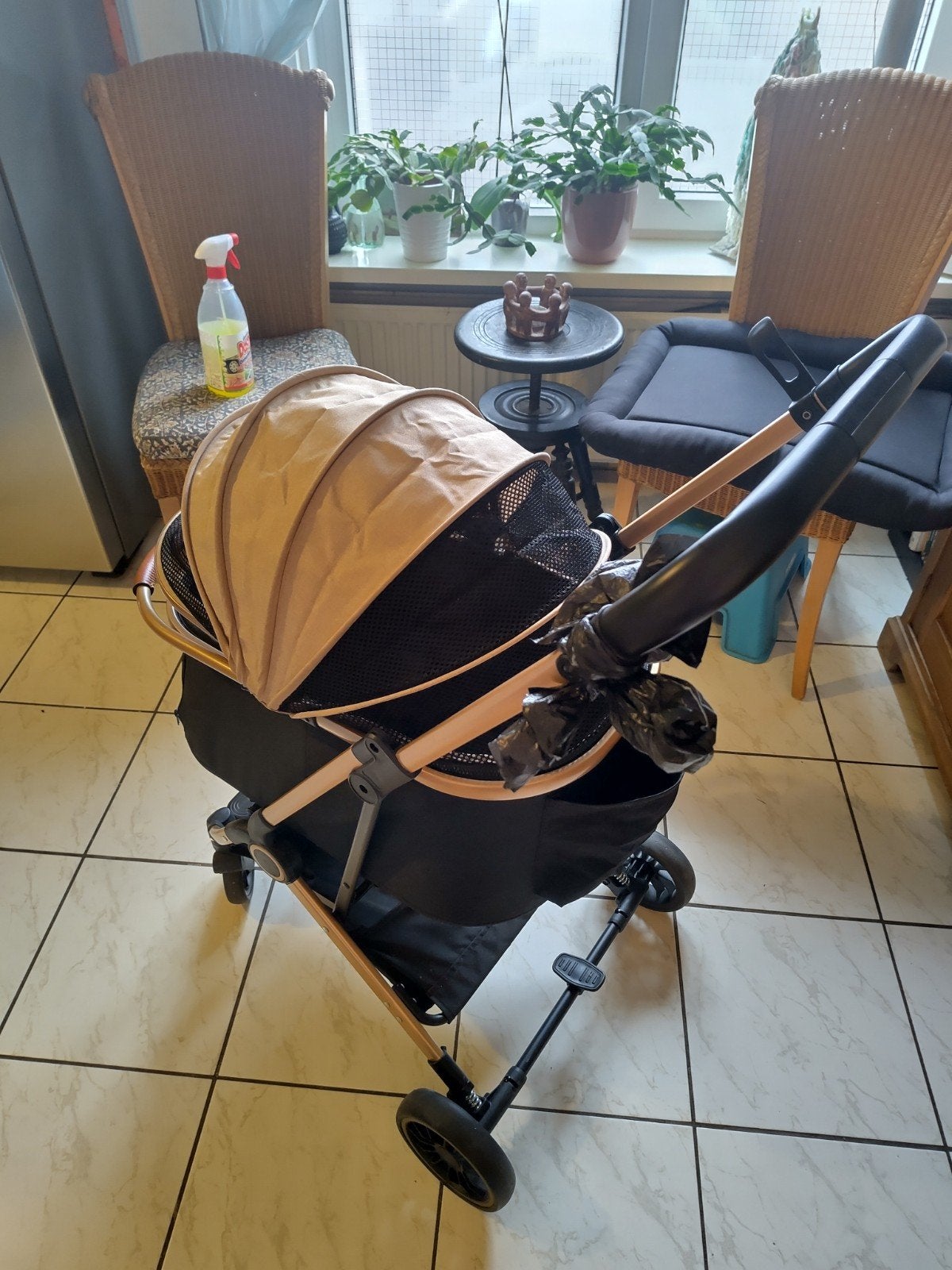 opvouwbare honden wandelwagen 7 maanden oud, Ophalen of Verzenden, Zo goed als nieuw