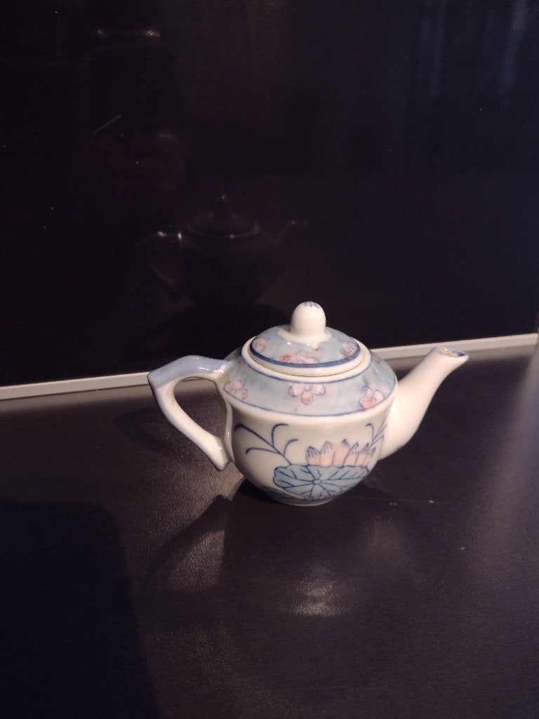 Vintage miniatuur porseleinen theepot, Ophalen of Verzenden