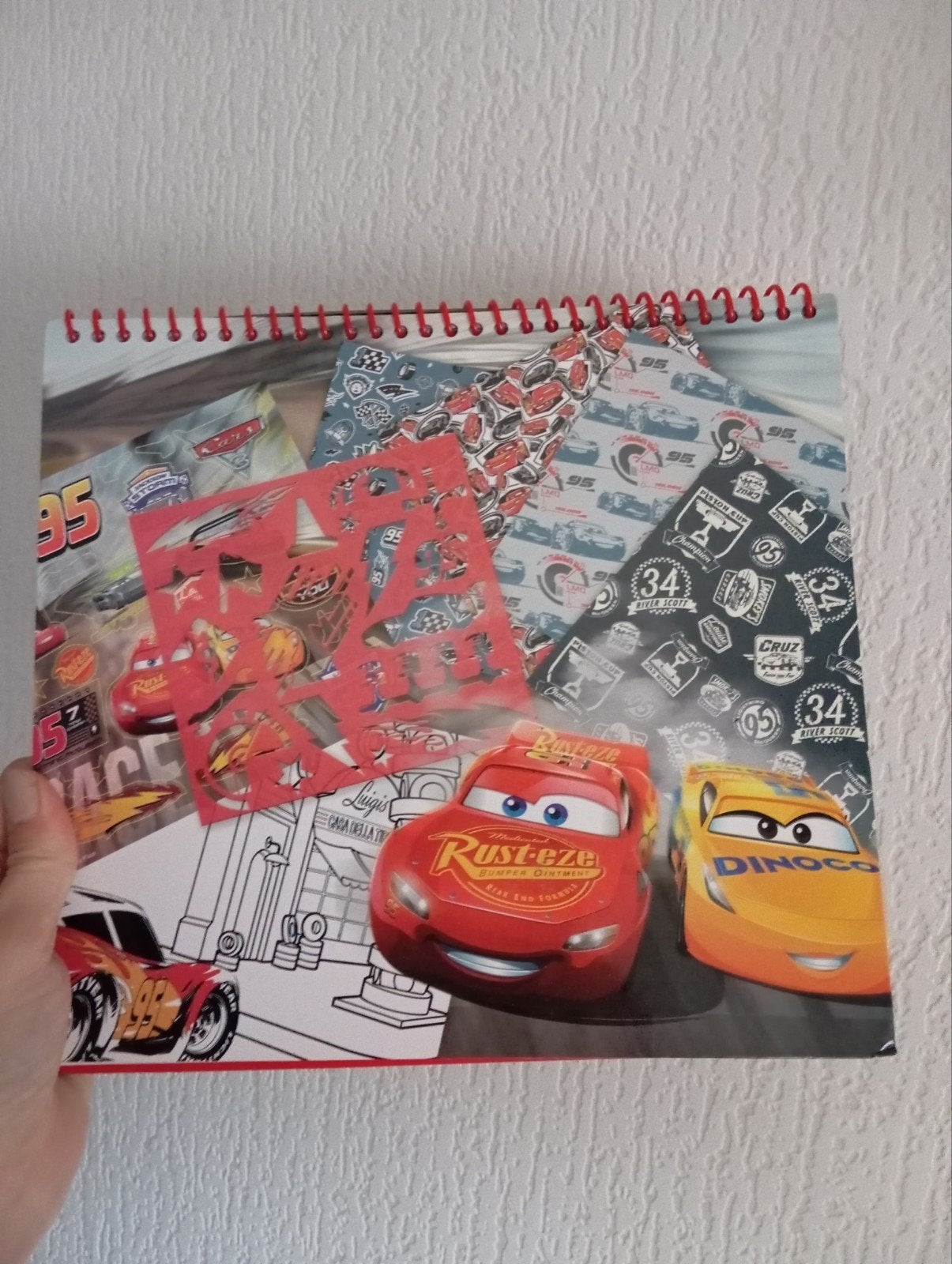 Cars 3 Art Pad: Kleur- en Knutselset Bliksem McQueen, Ophalen of Verzenden, Nieuw, Knutselen