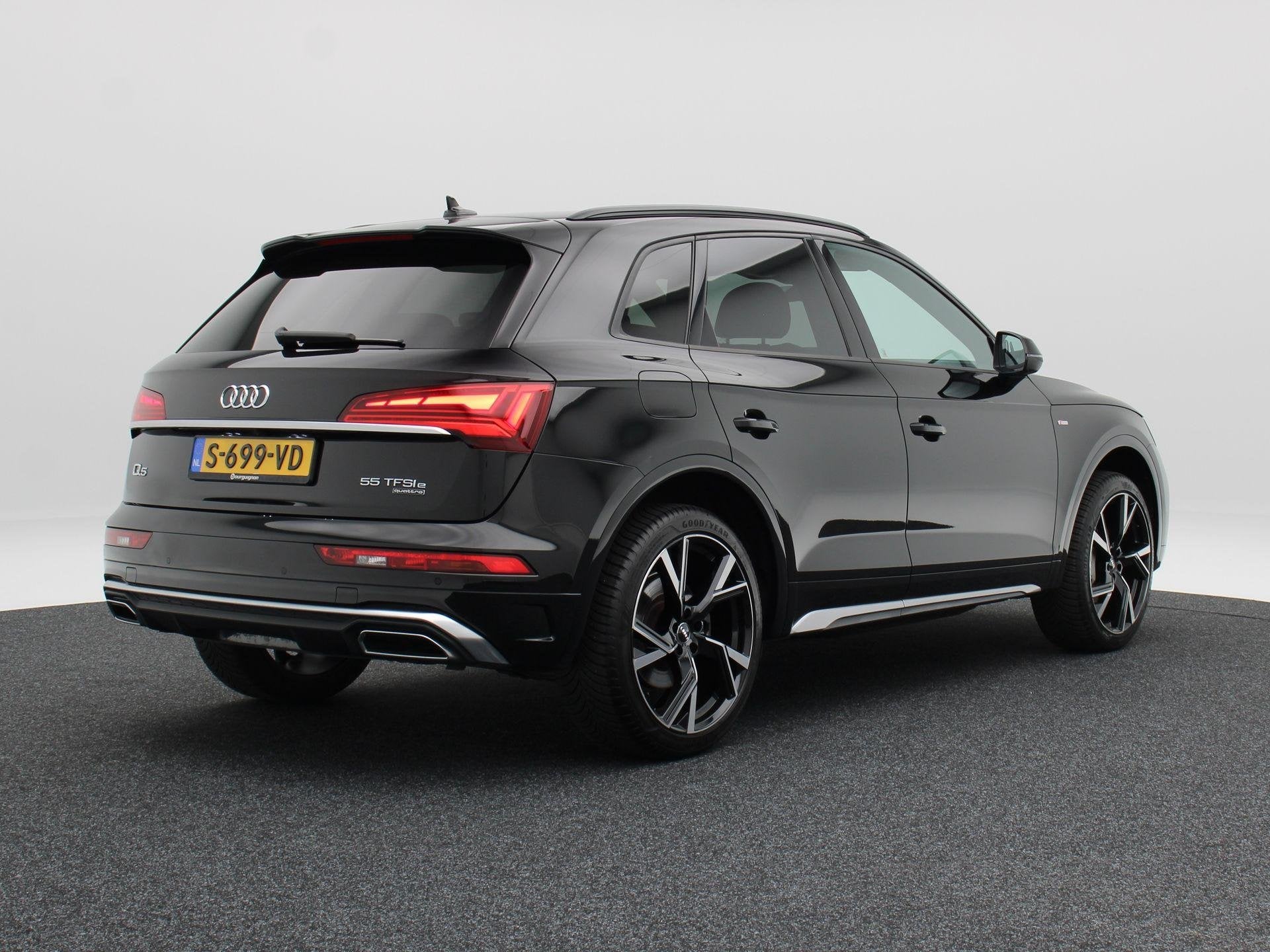 Audi Q5 55 TFSi e 367 Pk S Line Competition | Stoelverwarmin, Automaat, 14 kWh, Gebruikt, 4 cilinders