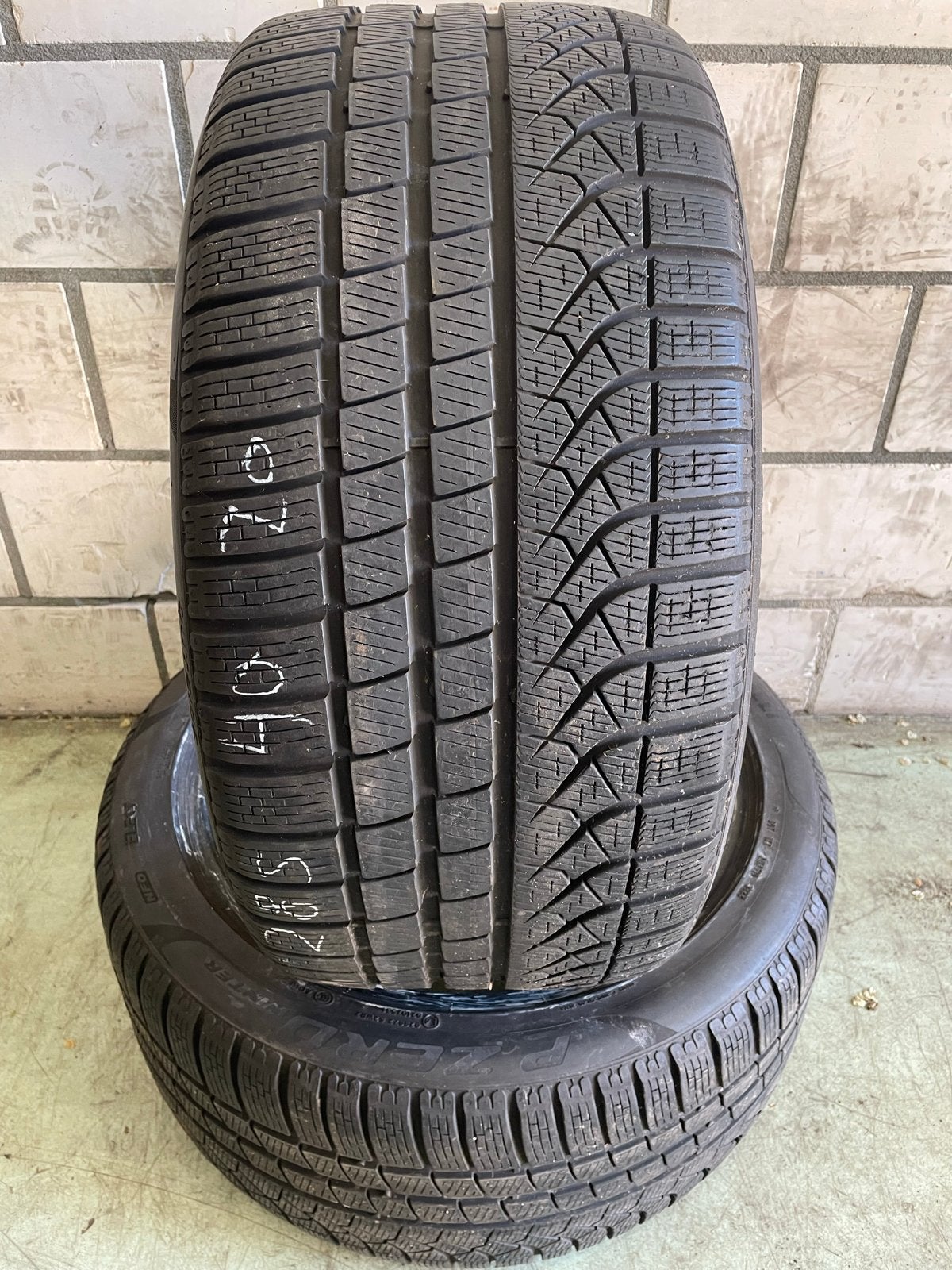 Set van 2 Pirelli P-Zero 285/40R20 108V gebruikte winterband, Gebruikt, 285 mm, Berkvens, Band(en)
