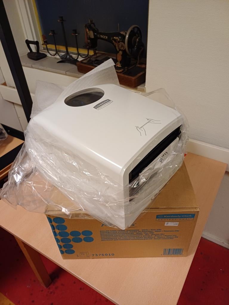 Kimberly-Clark Professional Aquarius handdoekdispenser – nie, Ophalen of Verzenden, Overige typen