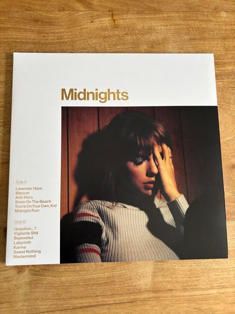 Taylor Swift - Midnights (Mahagony Edition) LP, Ophalen of Verzenden, Zo goed als nieuw, 12 inch, Colored vinyl