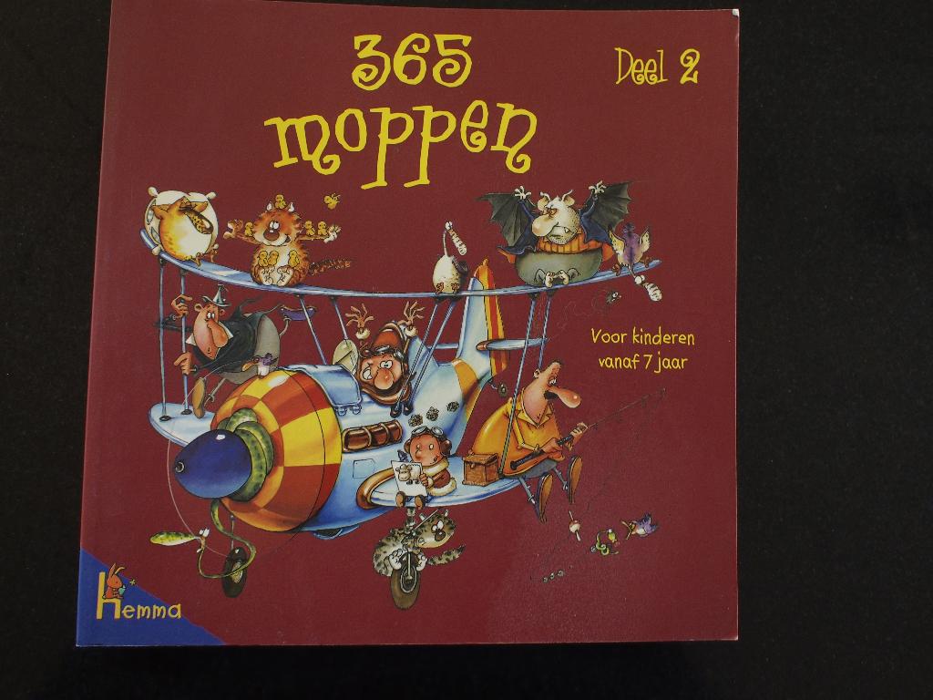 365 Moppen van Hemma Deel 2, Boeken, Ophalen of Verzenden, Zo goed als nieuw, Fictie algemeen