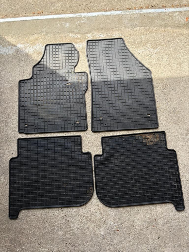 Rubber matten set touran, Ophalen of Verzenden