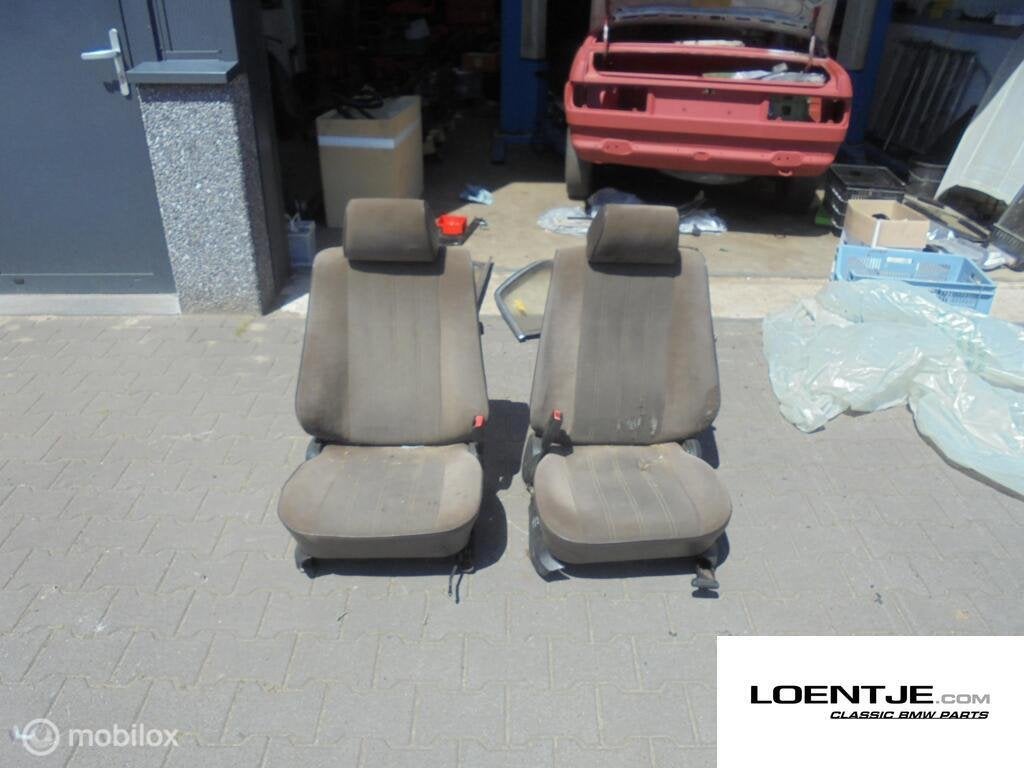 bruin interieur BMW e30 2 deurs coupe 316 318 320 323 etc, Auto-onderdelen, Interieur en Bekleding, Gebruikt, Ophalen of Verzenden