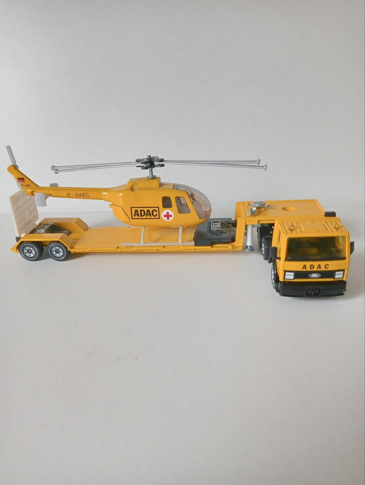 ADAC Helikopter met Vrachtwagen Speelgoedset, Ophalen of Verzenden, Nieuw, Bus of Vrachtwagen, SIKU