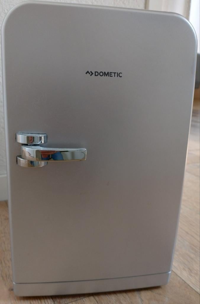 Dometic Minibar Koelkastje - Compact en Stijlvol, Ophalen of Verzenden, Zo goed als nieuw