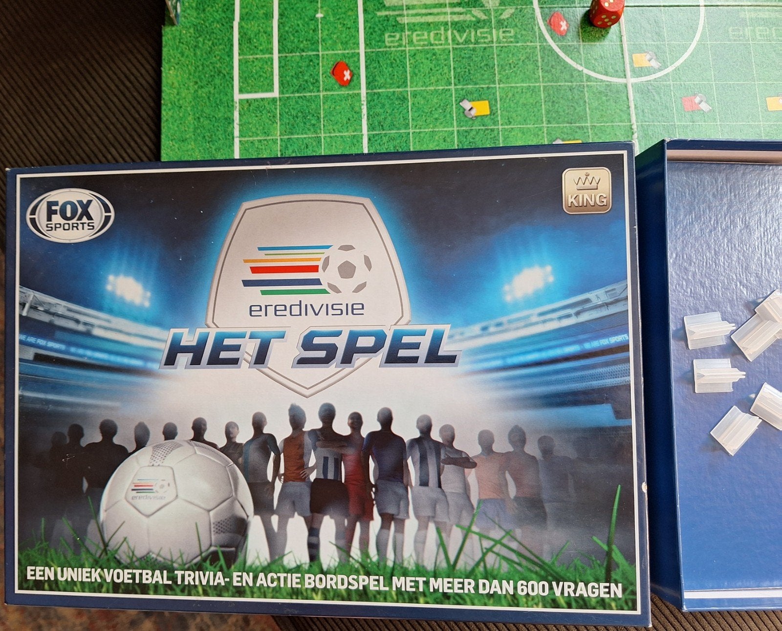 Eredivisie Het Spel - Voetbal Trivia & Actie Bordspel, Een of twee spelers, Ophalen of Verzenden, Zo goed als nieuw, King