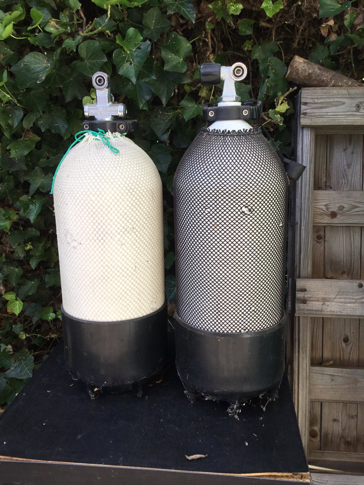12 liter duikflessen, Ophalen, Zo goed als nieuw
