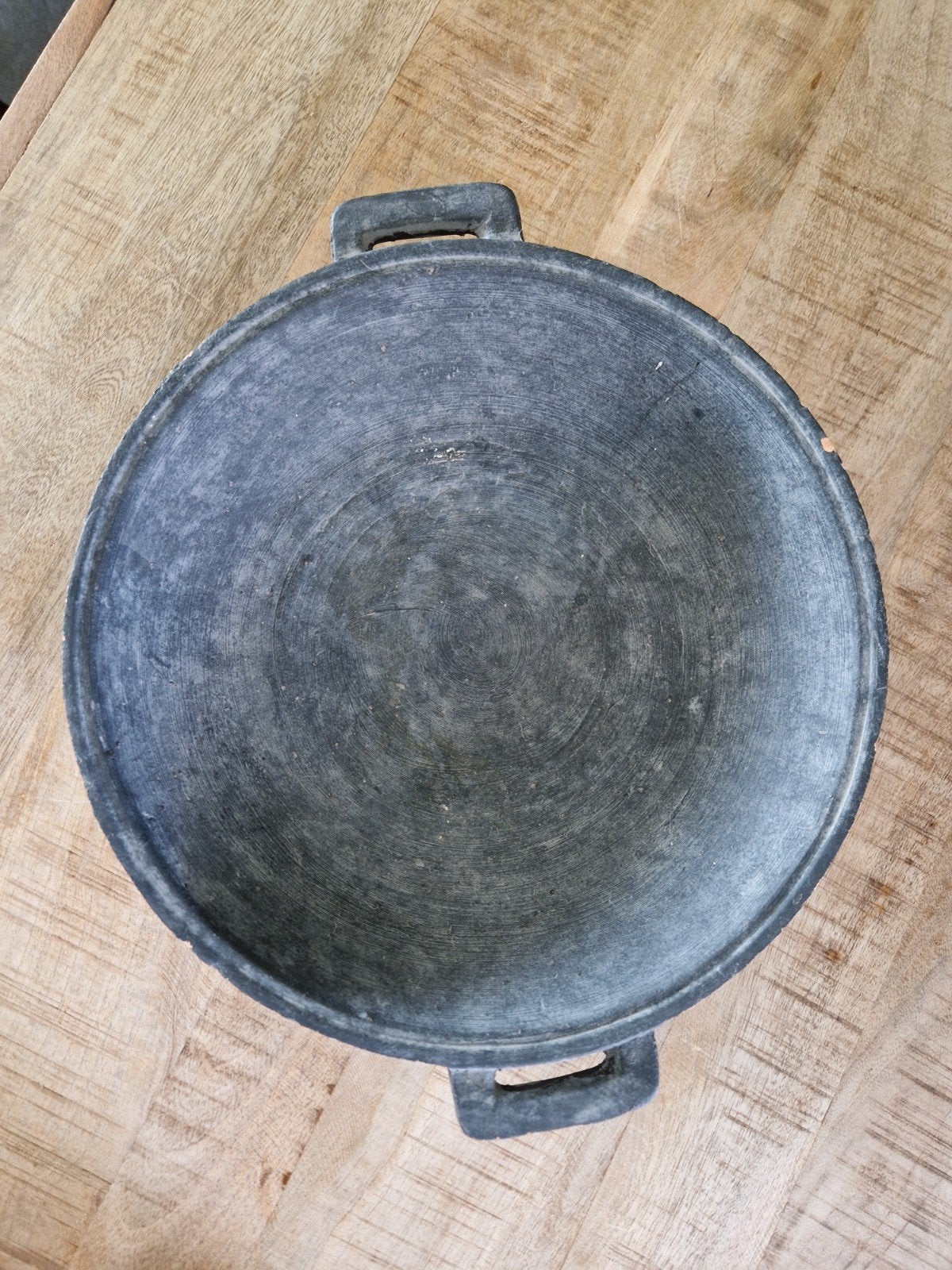Brynxz majestic vintage grijze schaal 40 cm doorsnede., Met handvatten, Gebruikt, Schaal, Rond