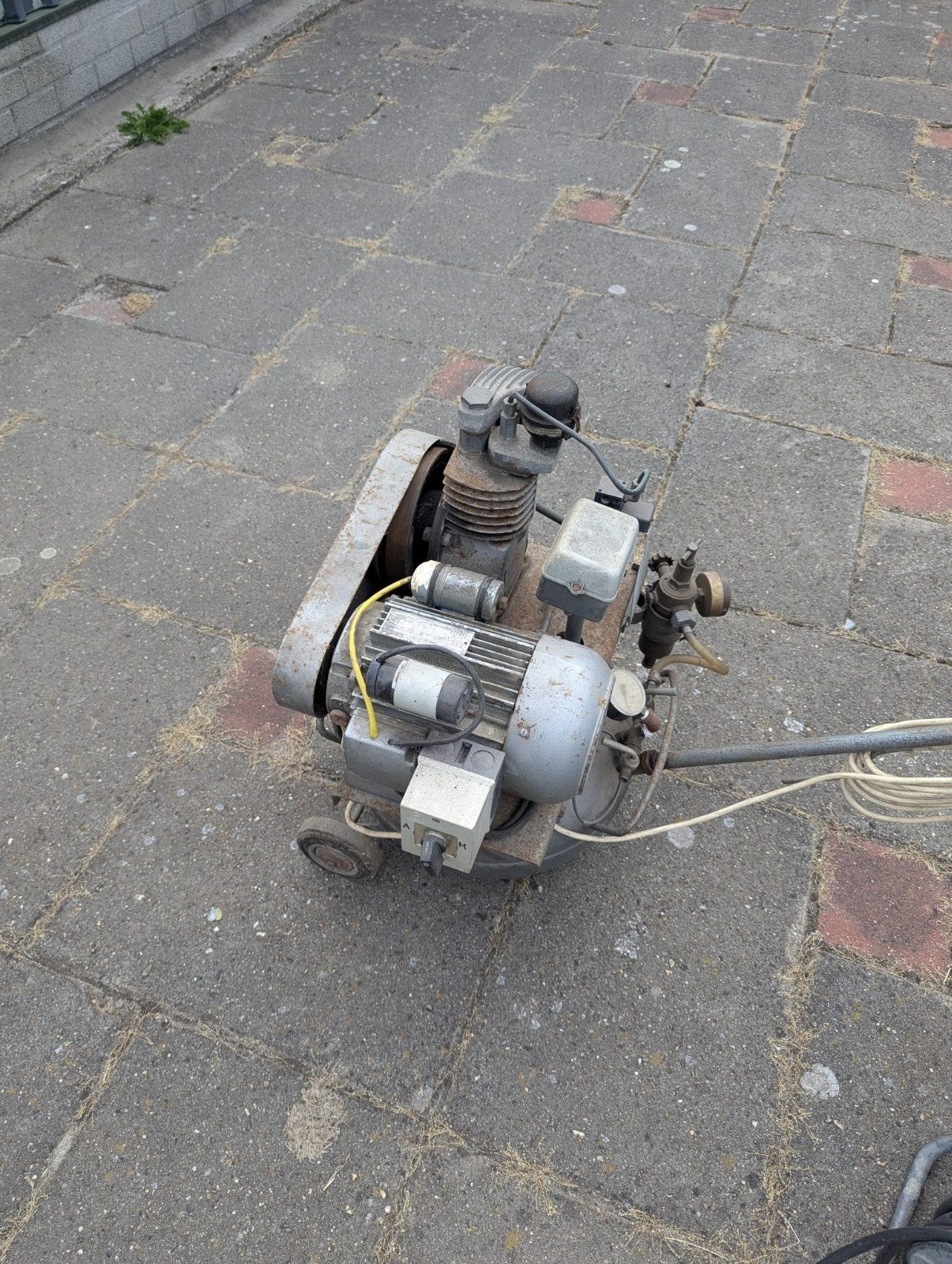 Compressor, Ophalen