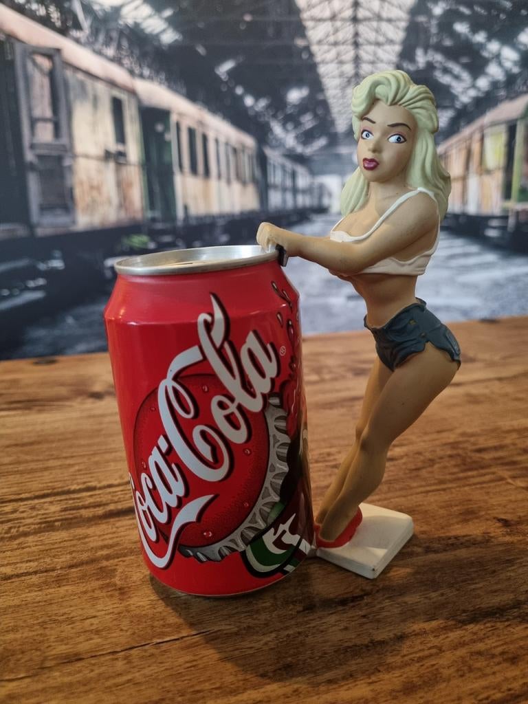Coca-Cola Pin-up Girl - Uniek Verzamelobject, Ophalen of Verzenden, Zo goed als nieuw, Reclamebord
