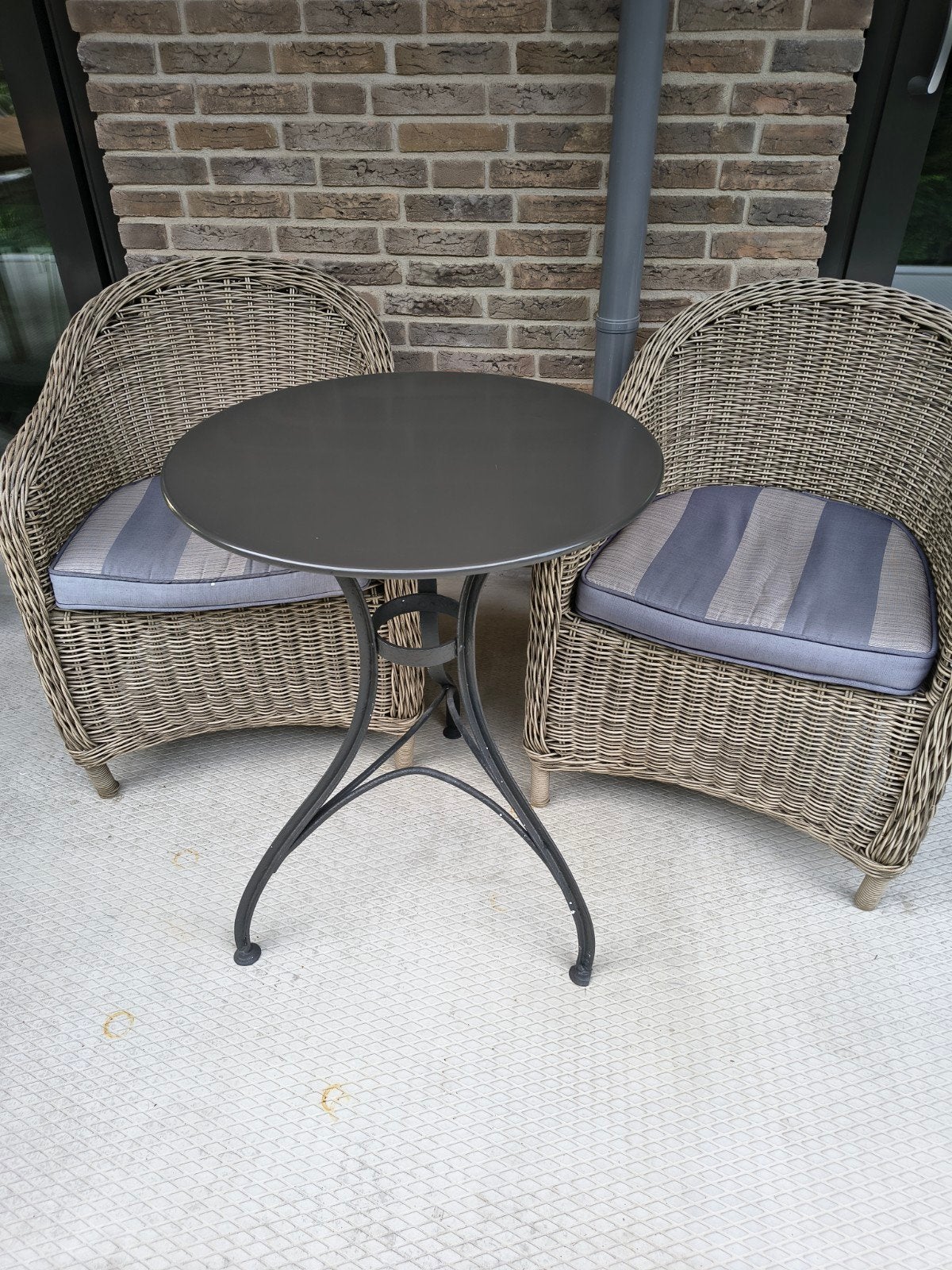 Gezellige bistro set met 2 rotan stoelen en tafel, 2 zitplaatsen, Gebruikt, Rotan, Ophalen of Verzenden