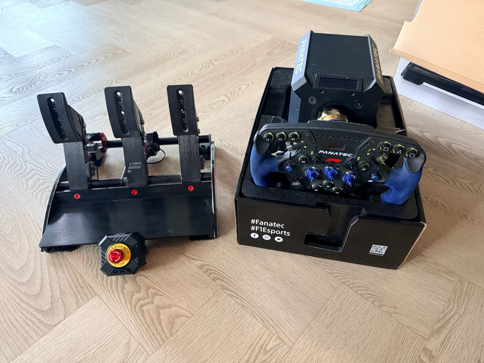 Fanatec podium DD1 compleet met pedalen, Ophalen, Gebruikt