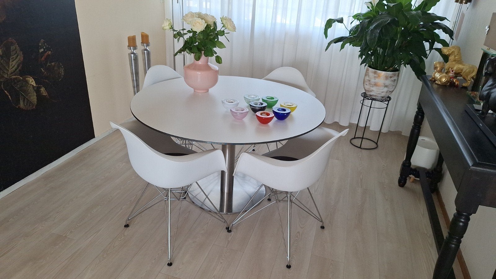 Eettafel doorsnee 1.30 hoogte 73 en 4 stoelen ., Huis en Inrichting, Ophalen of Verzenden, Rond, Metaal, 100 tot 150 cm