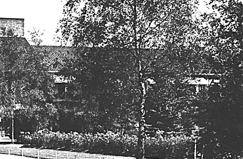 948992	Emmen	ziekenhuis	Diaconessenhuis	1951	Gelopen, Ophalen of Verzenden, 1940 tot 1960, Gelopen, Drenthe