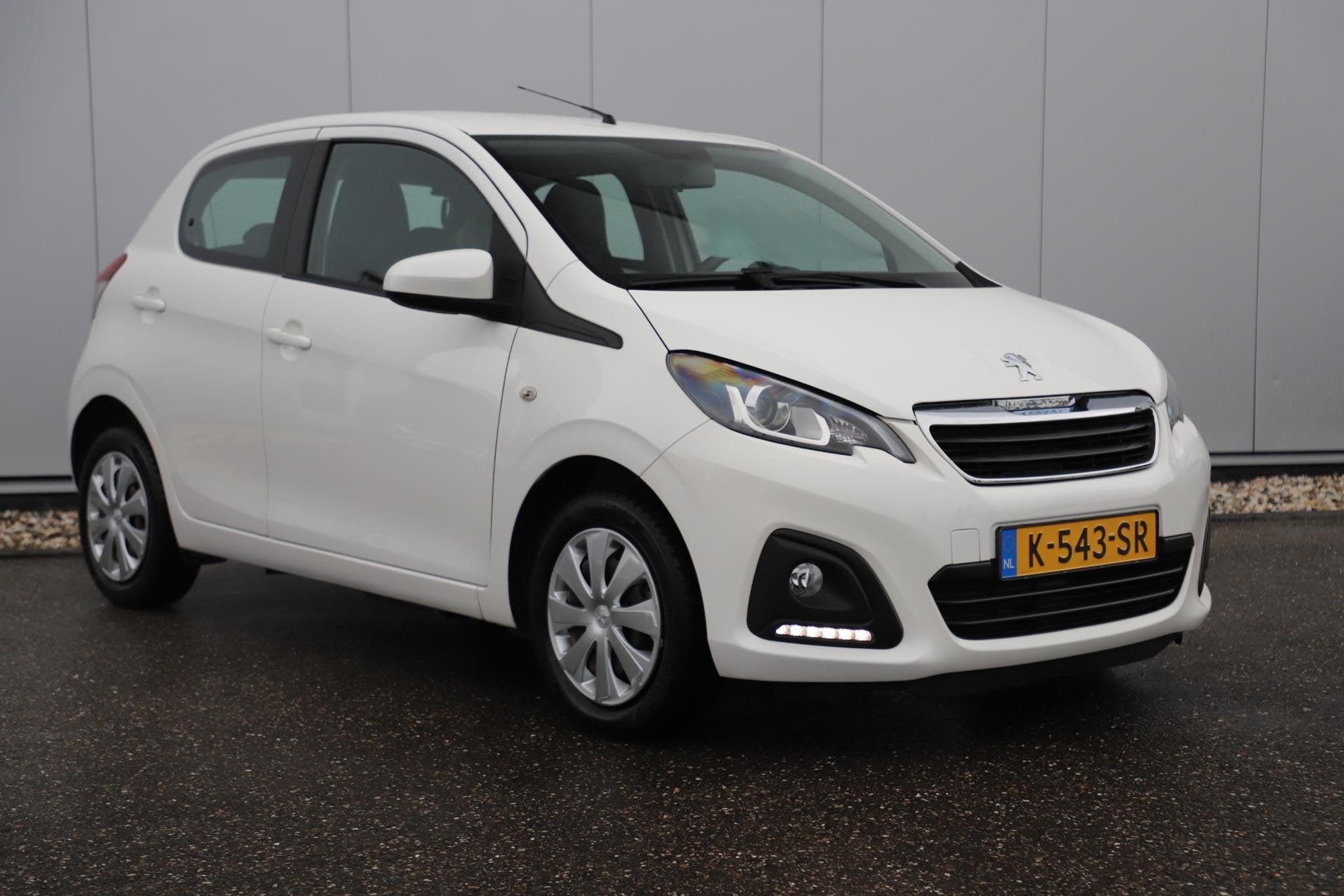 Peugeot 108 1.0 e-VTi Active Navigatie Achteruitrijcamera Bl, Voorwielaandrijving, Stof, Gebruikt, Euro 6