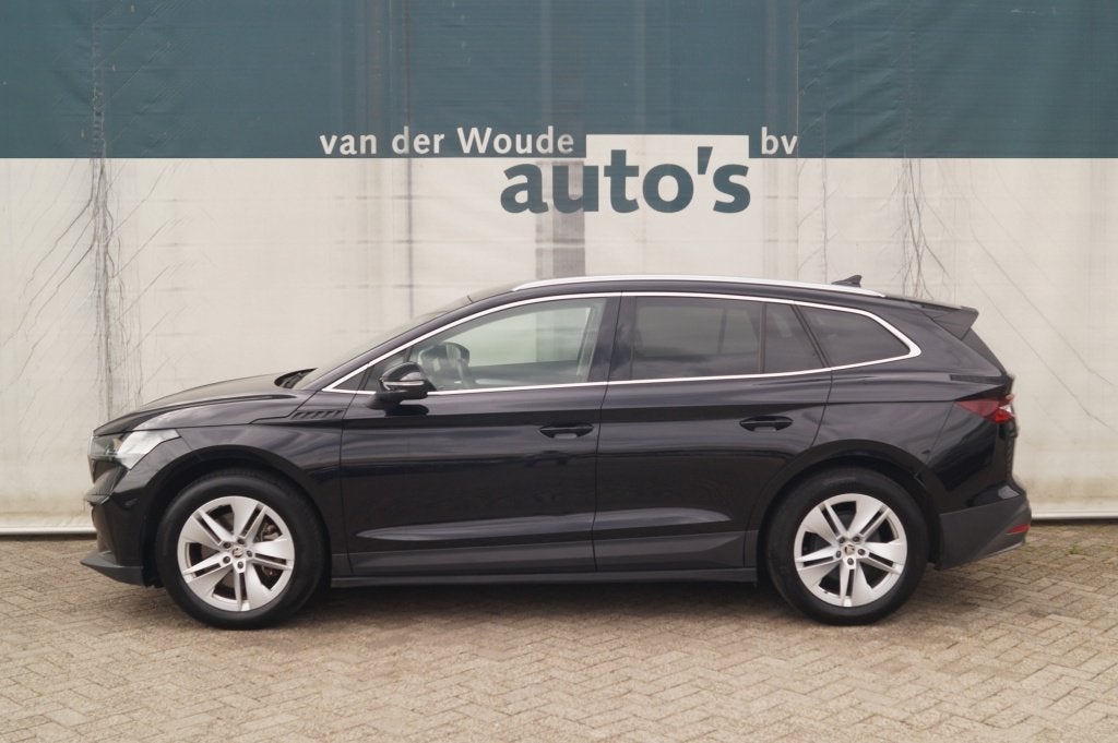 Skoda Enyaq iV 80 204pk 77kWh -SOH92%-TREKHAAK-ECC-PDC-, Auto's, Skoda, 0 cilinders, Gebruikt, Leder en Stof, Zwart
