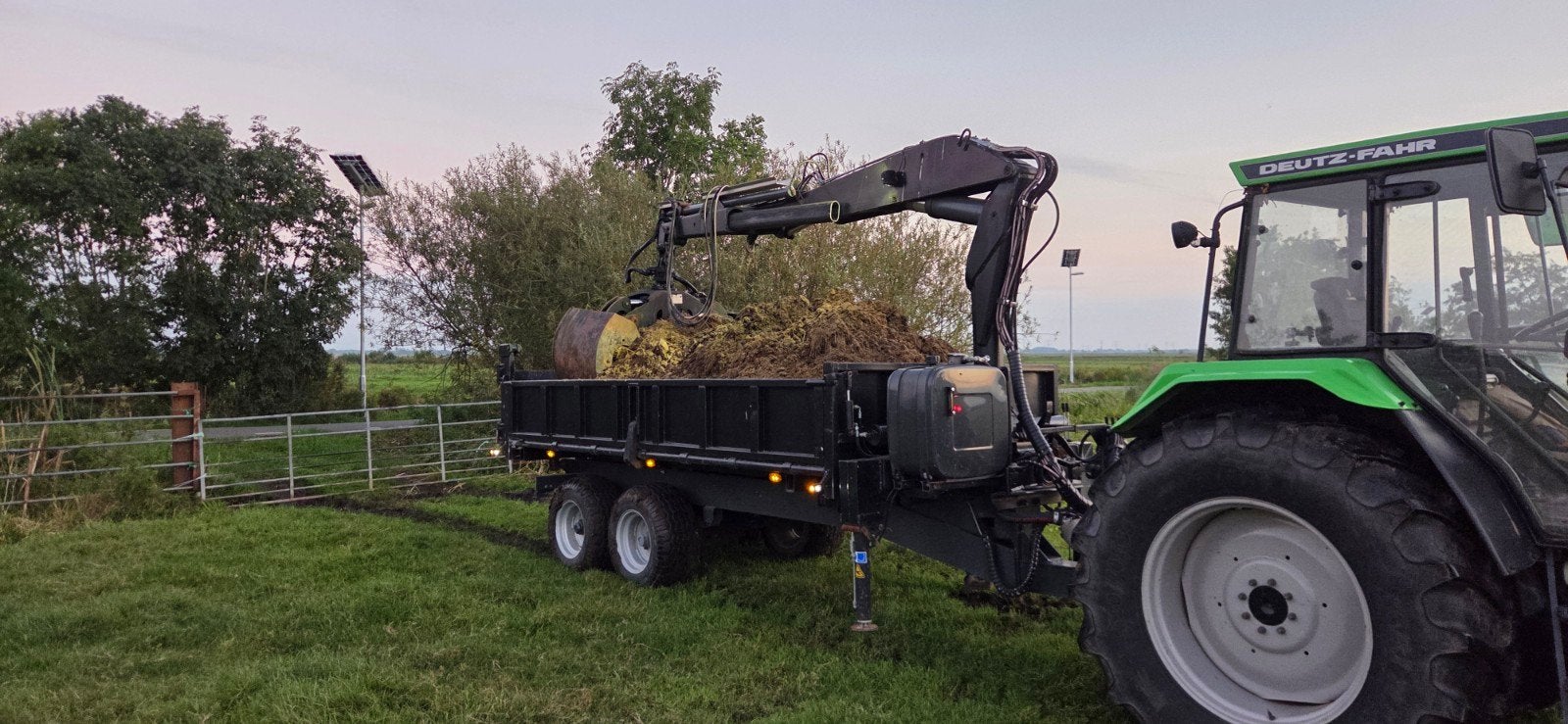 knijper kipper met hiab laadkraan, Ophalen, Overige, Transport