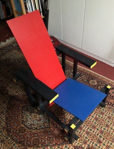 Rietveld Rood-blauwe stoel - De Stijl designklassieker, Huis en Inrichting, Gebruikt, 75 tot 100 cm, Ophalen of Verzenden, De Stijl, Modern, Bauhaus