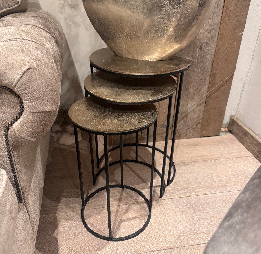 Nolan bijzettafel richmond interiors, Huis en Inrichting, Tafels | Bijzettafels, Ophalen, Rond, Minder dan 55 cm
